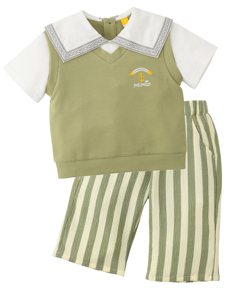 男の子カーキコーデ