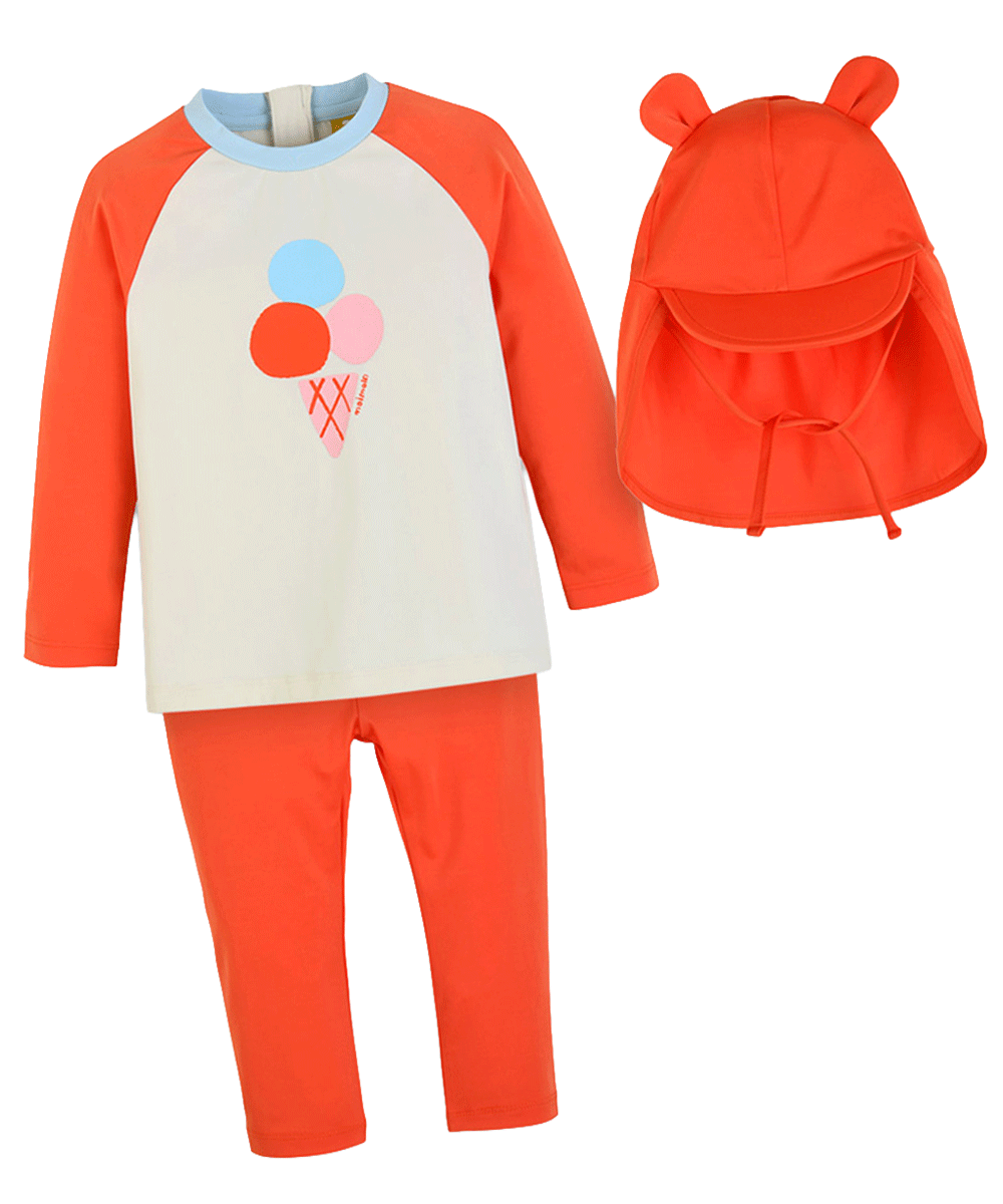 女の子赤い水着