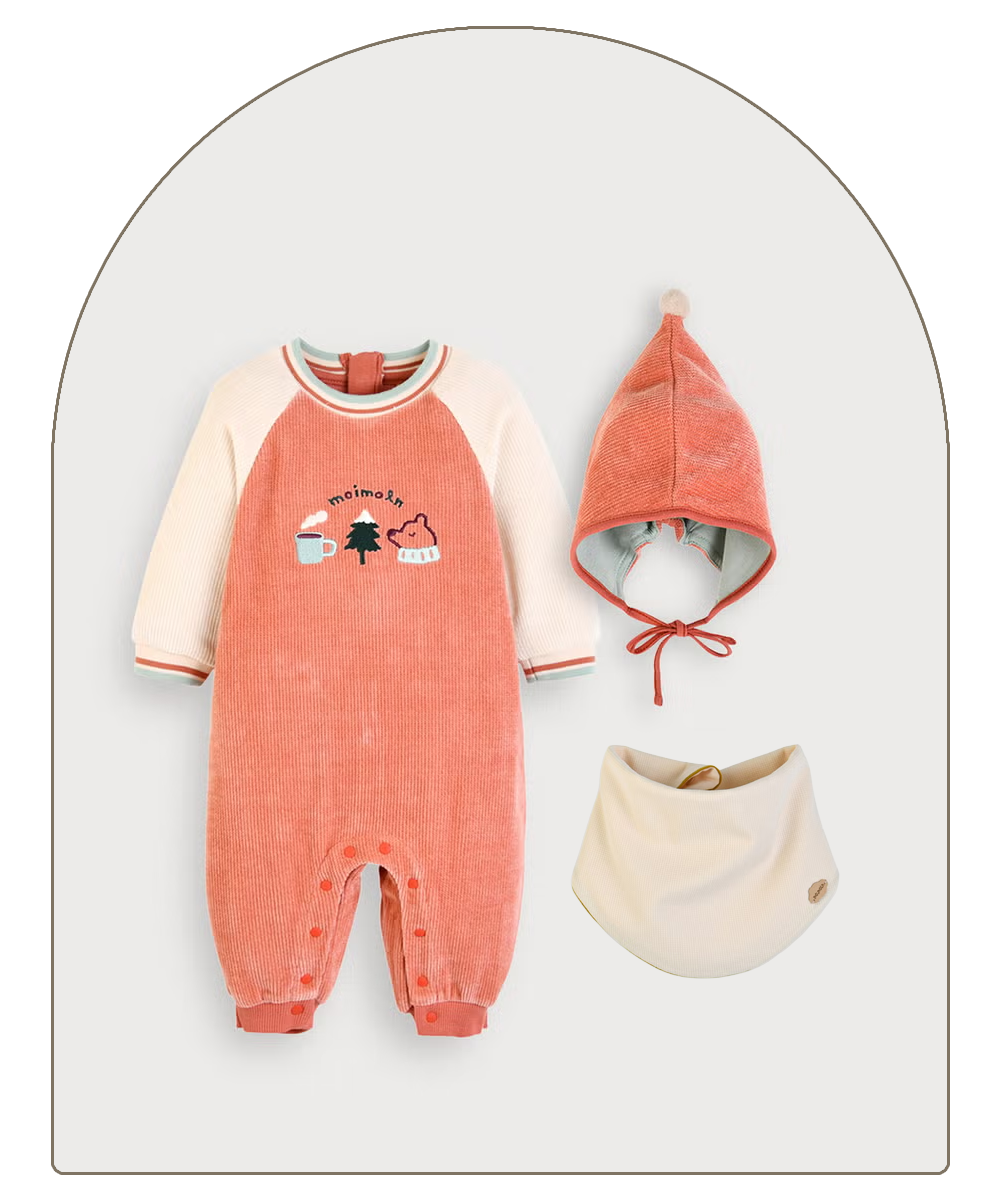 新生児の男の子用ギフトコレクション　オレンジのカバーオールセット