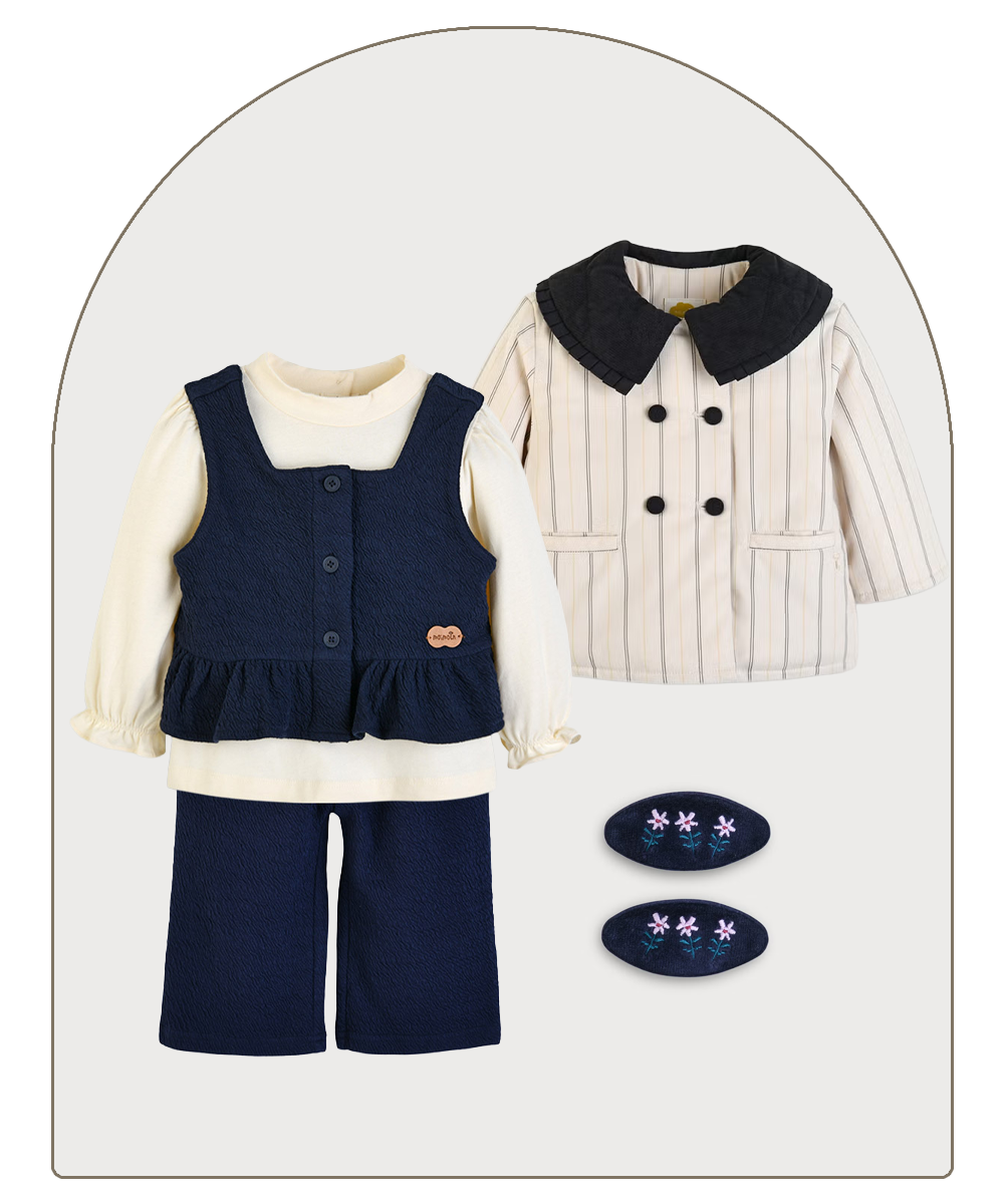 ベビーの女の子用ギフトコレクション　ネイビーのセットアップセット